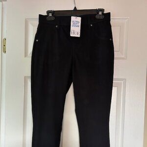 HUE High-Rise Ultra Soft Denim Capris Black MD (US Women's 8-10)